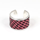 Bague en Cuir Quadrillé Framboise et Noir